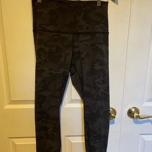 Camo Wunder Under Super High Rise 28”